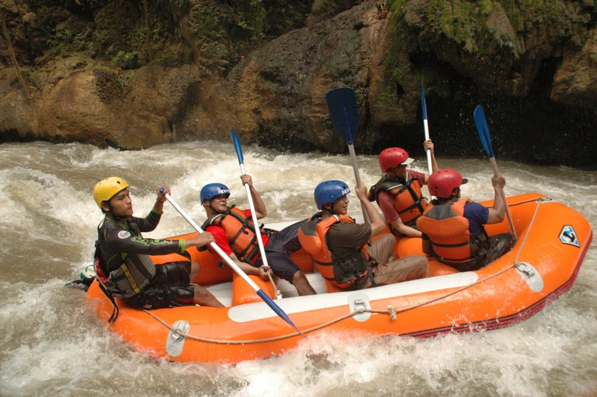 River Rafting — raft on the beas, jhiri rapids
